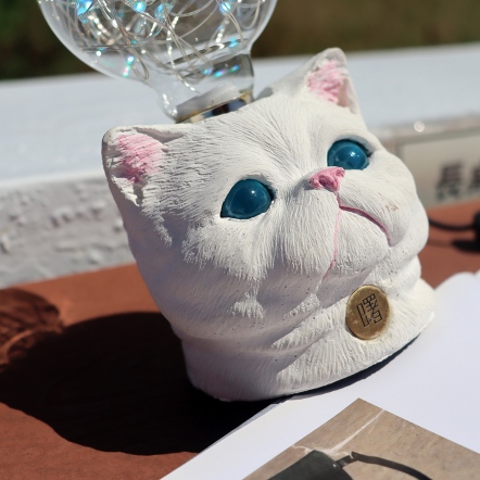 曙MUSE｜扁臉貓銅牌USB水泥燈